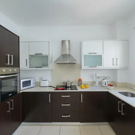 Palm Villas *